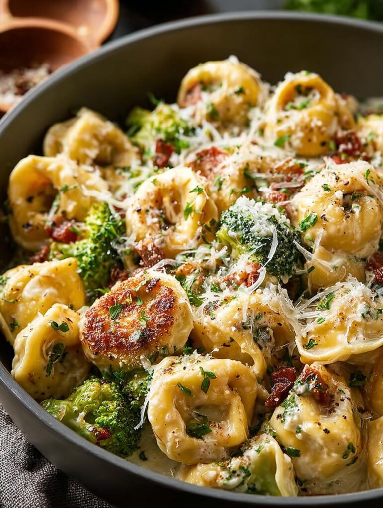 Creamy Garlic Parmesan Tortellini